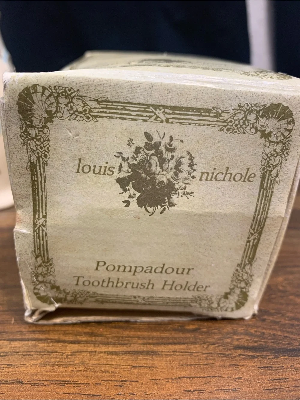 Vintage Louis Nichole Pompadour Toothbrush Holder - Cream Blue Cottagecore